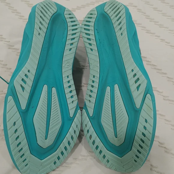 ASICS Novablast 5 Men's Size 12 Excellent Condition - Picture 12 of 14